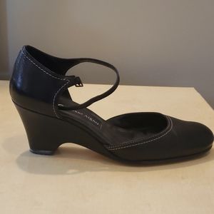 Worn - Etienee Aigner Venus Wedges - Size 6.5 wmns